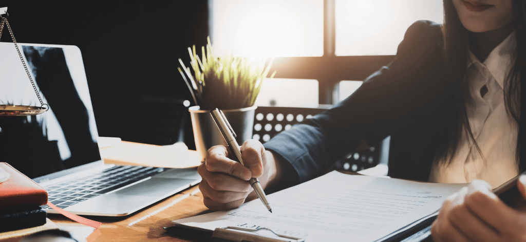 Comment créer une micro-entreprise en ligne ?