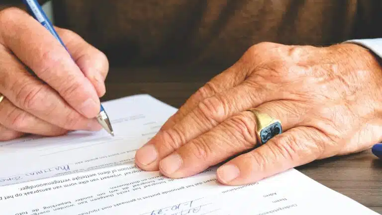 contrat nommé