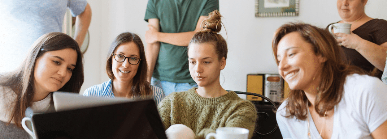 base de données à connaissance client hubspot